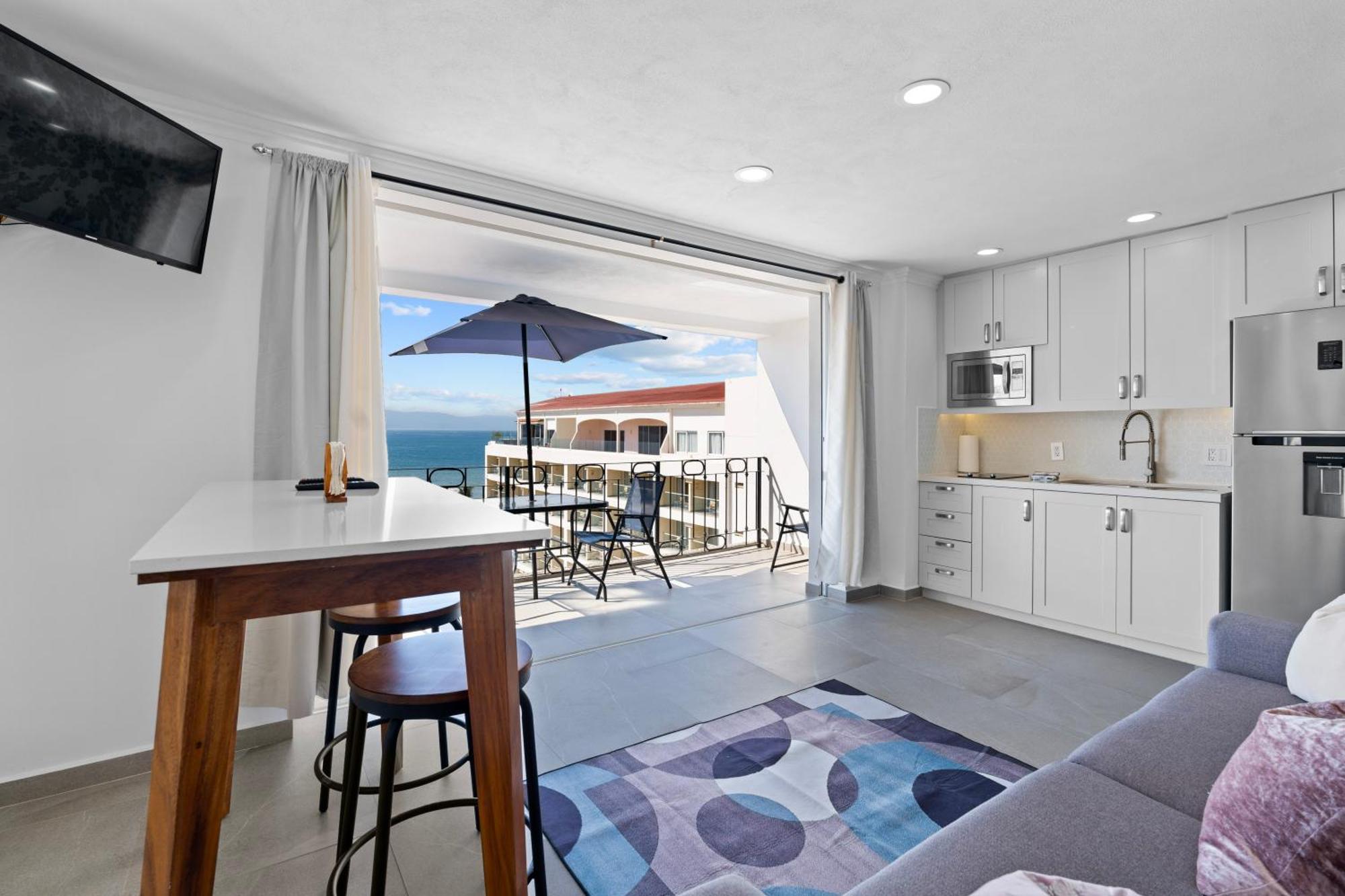 Luxury Condo Just Steps Away From The Beach! 巴亞爾塔港 外观 照片